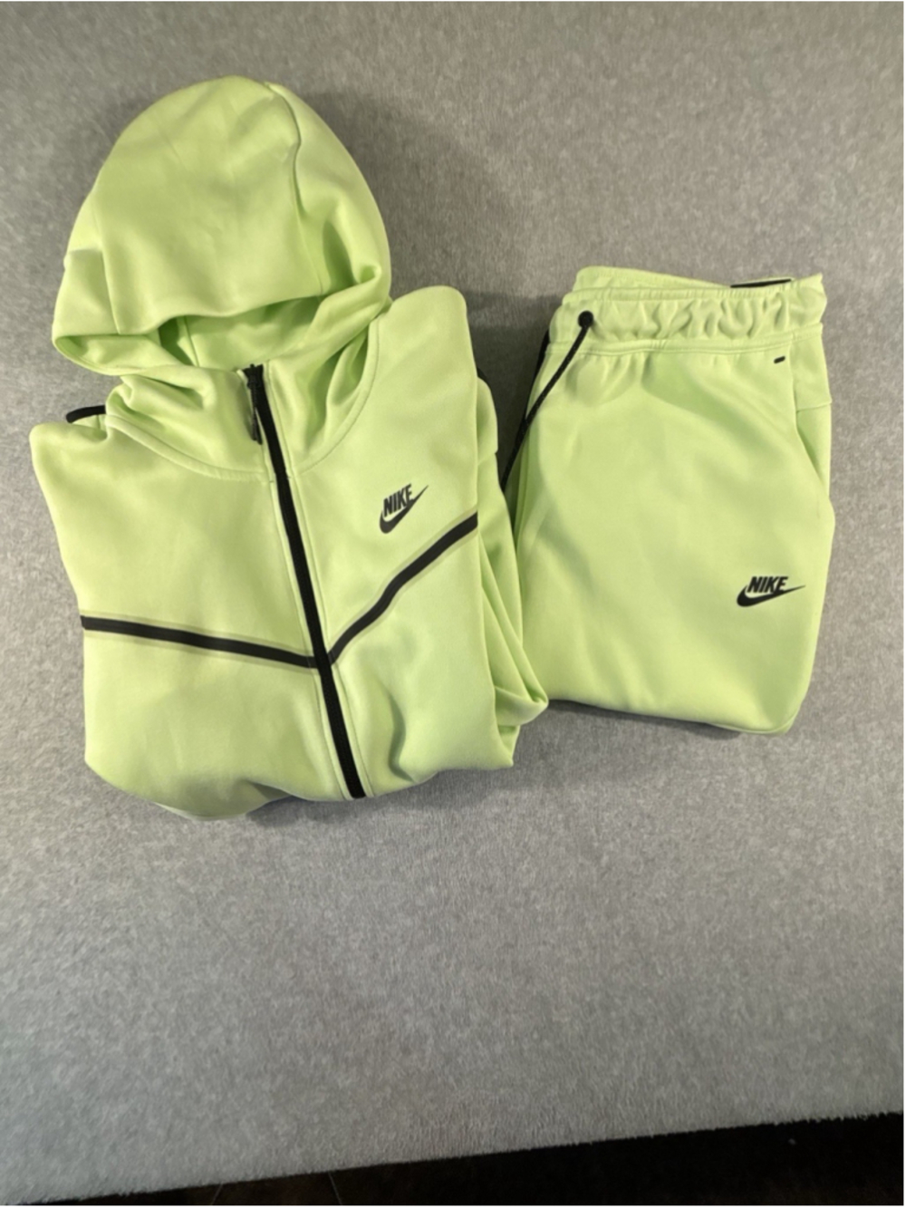 Nike Tech Fleece Tracksuit Set Mens XL Liquid Lime Hoodie Joggers CU4489 CU4495